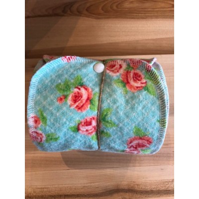 Papier toilette lavable (Motif Fleur rose-fond turquoise)